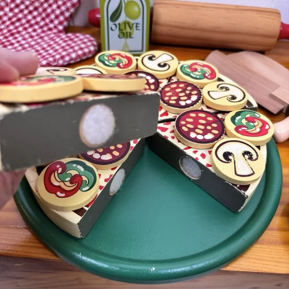Melissa and Doug Pizza Party Set Wooden Toddler‎ Play Kitchen Restaurant Toy